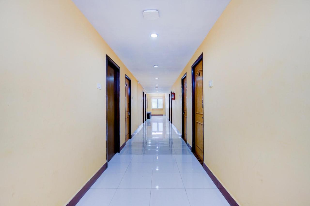 Oyo Flagship Amutha Residency Hotel เชนไน ภายนอก รูปภาพ