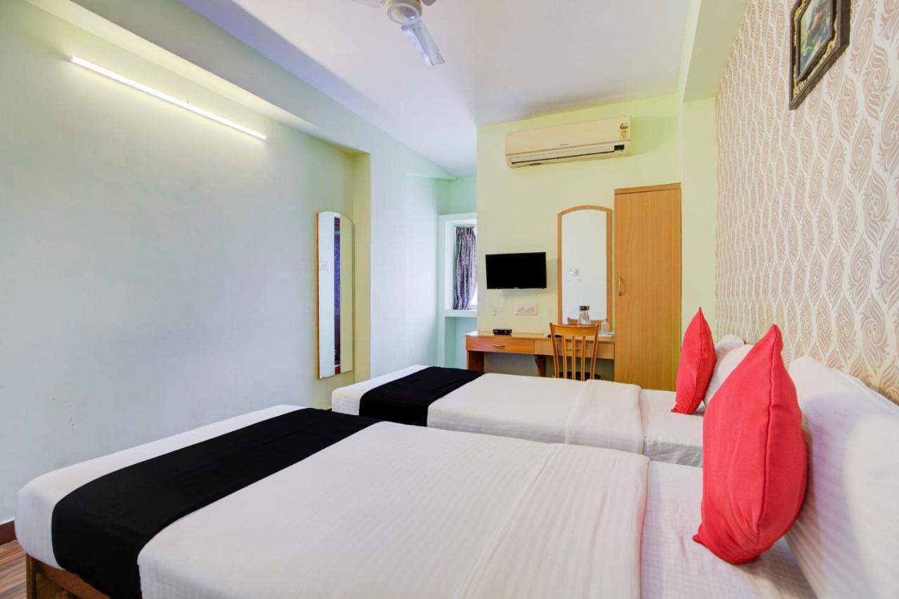 Oyo Flagship Amutha Residency Hotel เชนไน ภายนอก รูปภาพ