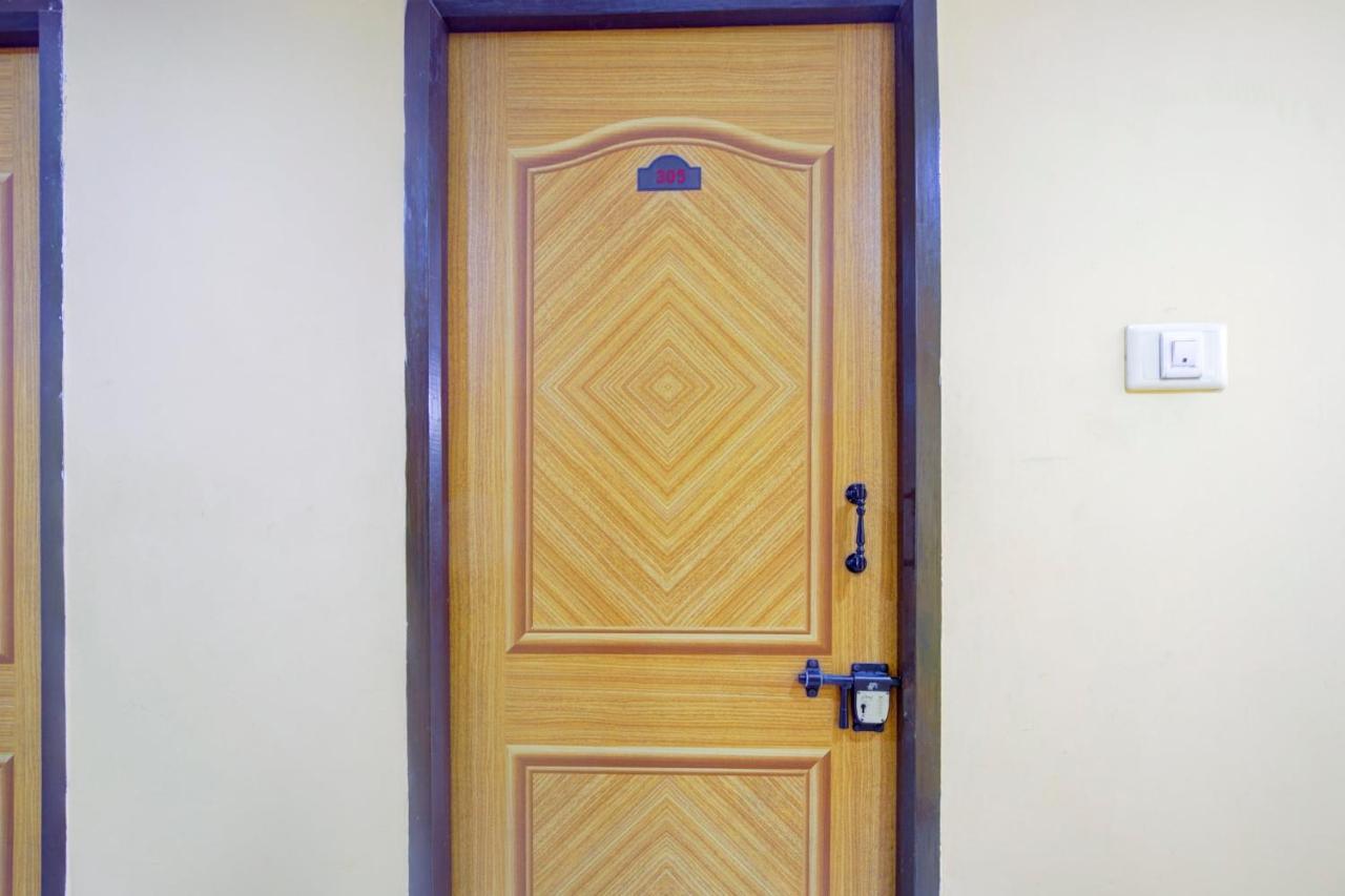 Oyo Flagship Amutha Residency Hotel เชนไน ภายนอก รูปภาพ