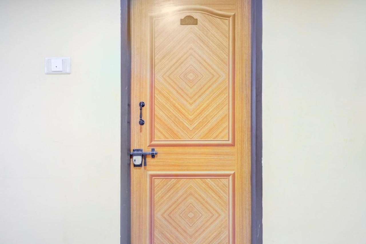 Oyo Flagship Amutha Residency Hotel เชนไน ภายนอก รูปภาพ