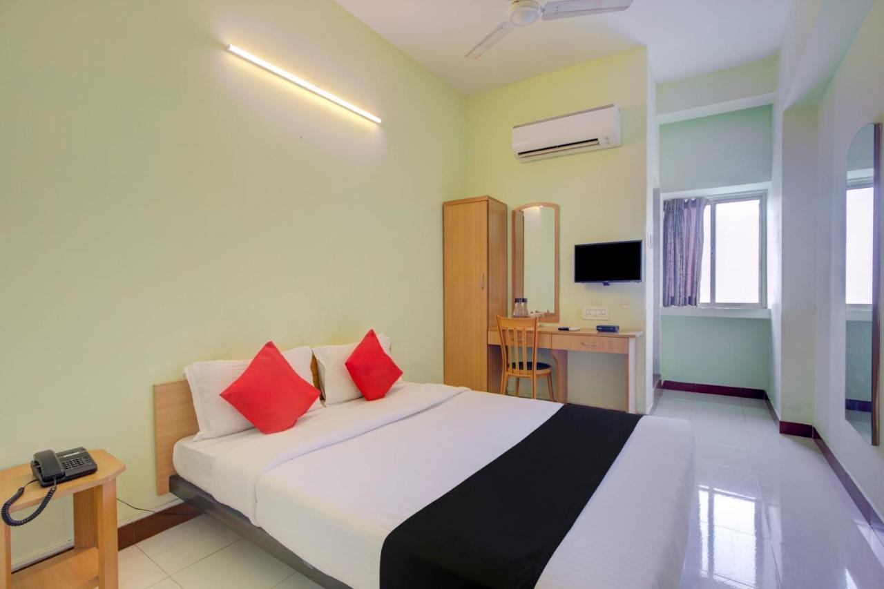 Oyo Flagship Amutha Residency Hotel เชนไน ภายนอก รูปภาพ